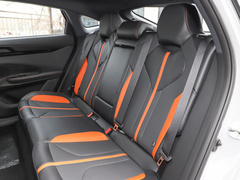 2024款 1.5T 尊贵运动型