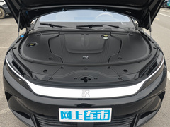 2024款 EV 荣耀版 605KM前驱尊贵型