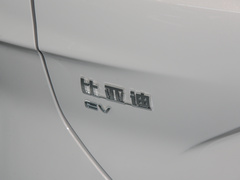 2024款 荣耀版 EV 520km 豪华型