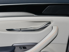 2024款 荣耀版 EV 520km 豪华型
