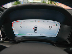 2024款 荣耀版 EV 520km 豪华型