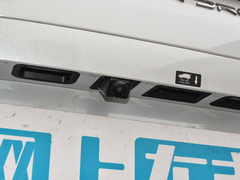 2024款 荣耀版 EV 520km 尊贵型