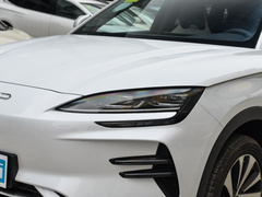 2024款 荣耀版 EV 520km 尊贵型