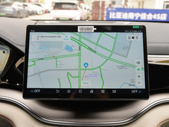 2024款 荣耀版 EV 520km 尊贵型