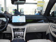2024款 荣耀版 EV 520km 旗舰型