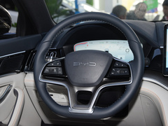 2024款 荣耀版 EV 520km 旗舰型