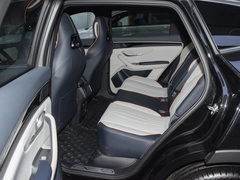 2024款 荣耀版 EV 520km 旗舰型