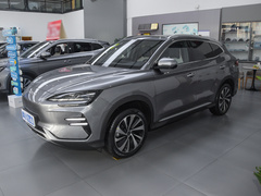2024款 荣耀版 EV 520km 旗舰型