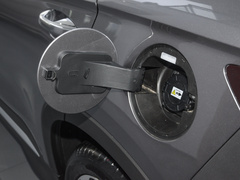 2024款 荣耀版 EV 520km 旗舰型