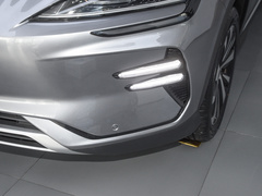 2024款 荣耀版 EV 520km 旗舰型