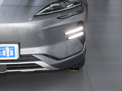 2024款 荣耀版 EV 520km 旗舰型