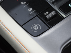 2024款 荣耀版 EV 520km 旗舰型