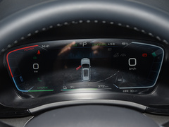 2024款 荣耀版 EV 520km 旗舰型