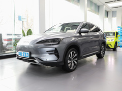 2024款 荣耀版 EV 520km 旗舰型