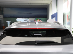 2024款 荣耀版 EV 520km 旗舰型