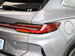 2024款 荣耀版 EV 520km 旗舰型