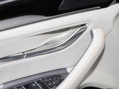2024款 荣耀版 EV 520km 旗舰型