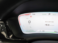 2024款 荣耀版 EV 520km 旗舰型