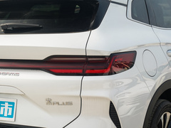 2024款 荣耀版 EV 605km 旗舰PLUS