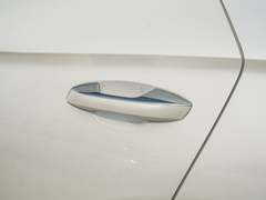 2024款 荣耀版 EV 605km 旗舰PLUS