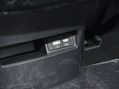 2024款 荣耀版 DM-i 1.5L 121km 精英型
