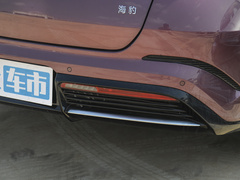 2024款 荣耀版 DM-i 1.5T 121km 尊荣型