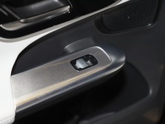 2024款 GLC 260 4MATIC 轿跑SUV