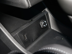 2025款 1.5T 豪华型