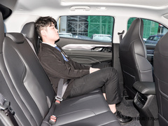 2025款 1.5T 豪华型