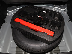 2025款 1.5T 豪华型