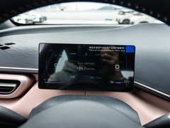 2024款 荣耀版 305km 自由版