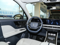 2024款 2.0T 两驱尊雅版