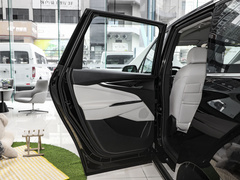2024款 PLUS 1.5T 幸福推荐自动荣耀版
