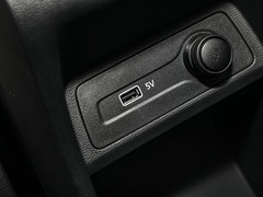 2024款 PLUS 1.5T 幸福推荐自动荣耀版