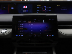 2025款 2.0T 四驱尊睿版