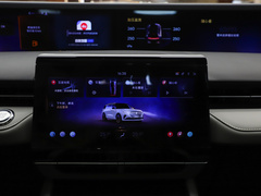 2025款 2.0T 四驱尊睿版