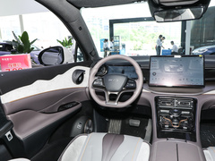 2024款 荣耀版 DM-i 100KM 尊贵型