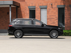 2024款 GLC 300 L 4MATIC 动感型 5座