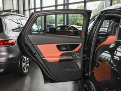 2024款 GLC 300 L 4MATIC 豪华型 5座