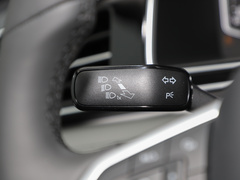 2024款 出众款 330TSI 自动两驱R-Line龙耀版