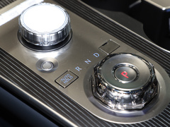 2024款 2.5T 四驱豪华版 5座