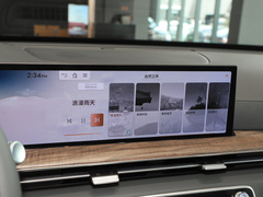 2024款 2.5T 四驱旗舰版 5座