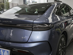 2024款 荣耀版 550km 精英型