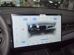 2024款 荣耀版 550km 尊贵型