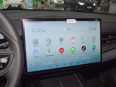 2024款 荣耀版 550km 尊贵型
