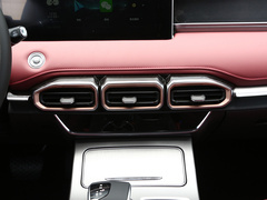 捷途X70 PLUS 2024款 冠军版 1.5T 手动冠军 5座