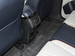 2024款 EV 520km领航荣耀版 