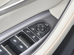 2024款 EV 520km领航荣耀版 