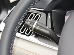 2024款 EV 520km领航荣耀版 