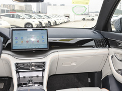 2024款 EV 520km领航荣耀版 